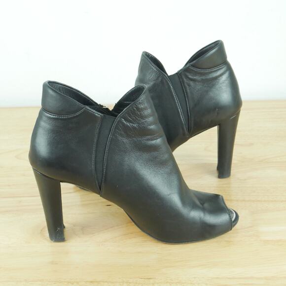 Stuart Weitzman Size 10 Ankle Boot Peep Toe Side Zip Black Bootie Leather Heels - Picture 6 of 14